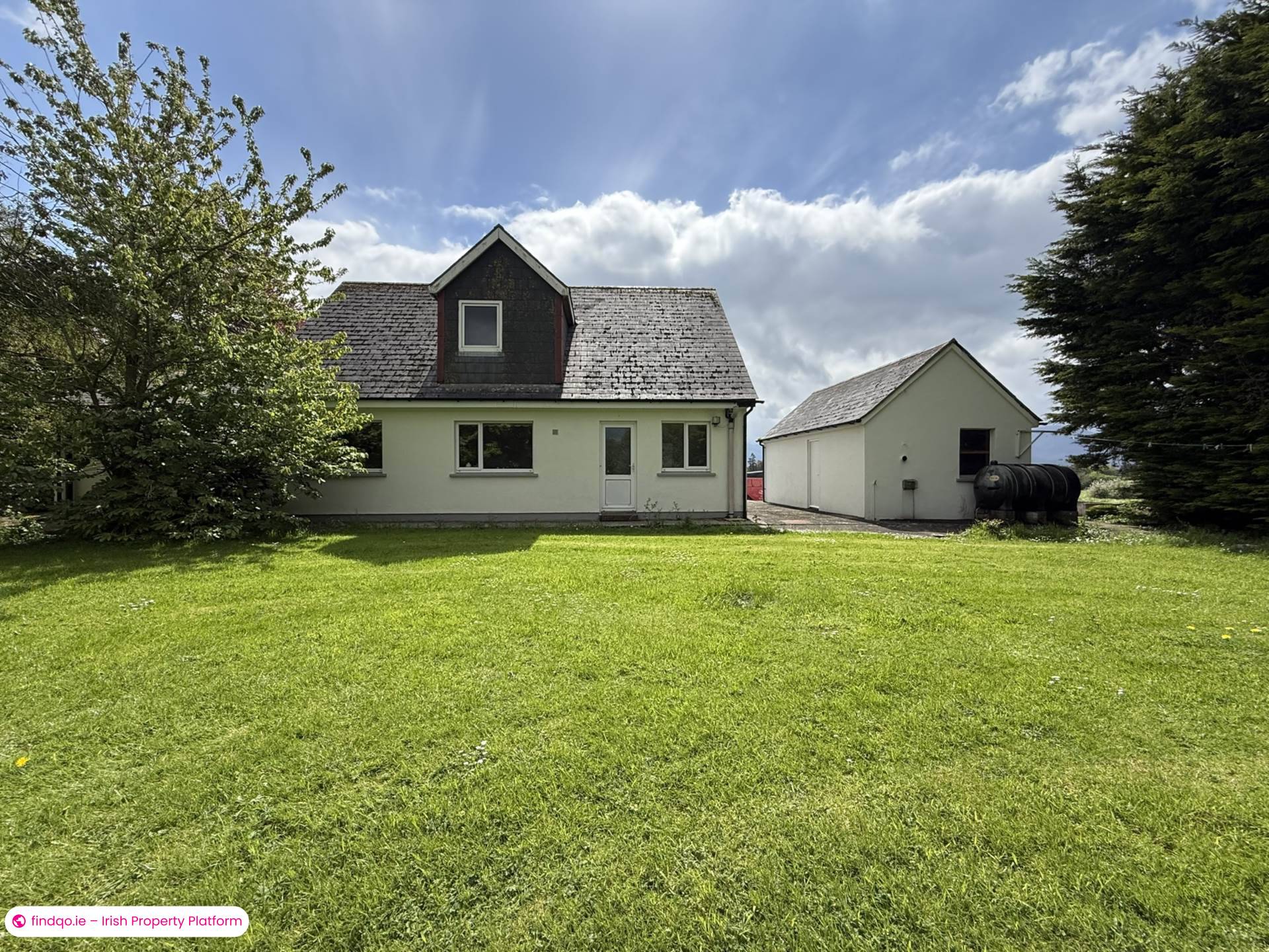 Detached house for Sale in Ardfinnan, Tipperary