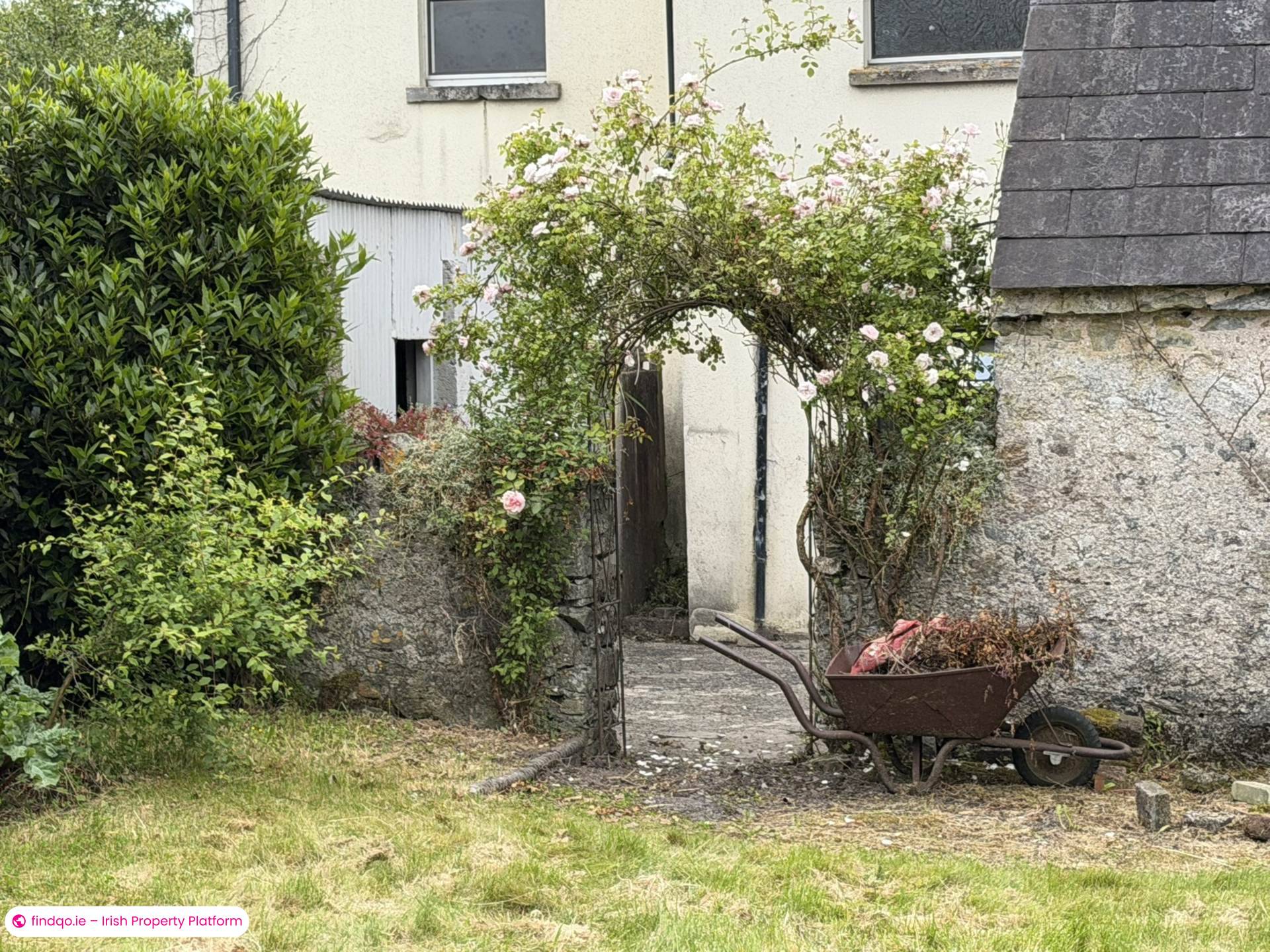 Detached house for Sale in Cahir, Tipperary