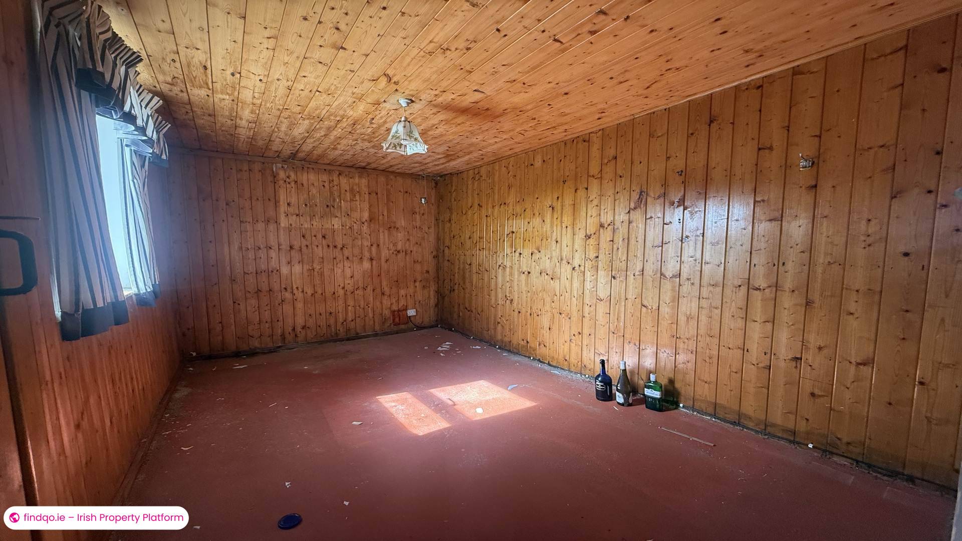 Detached house for Sale in Burtonport, Donegal