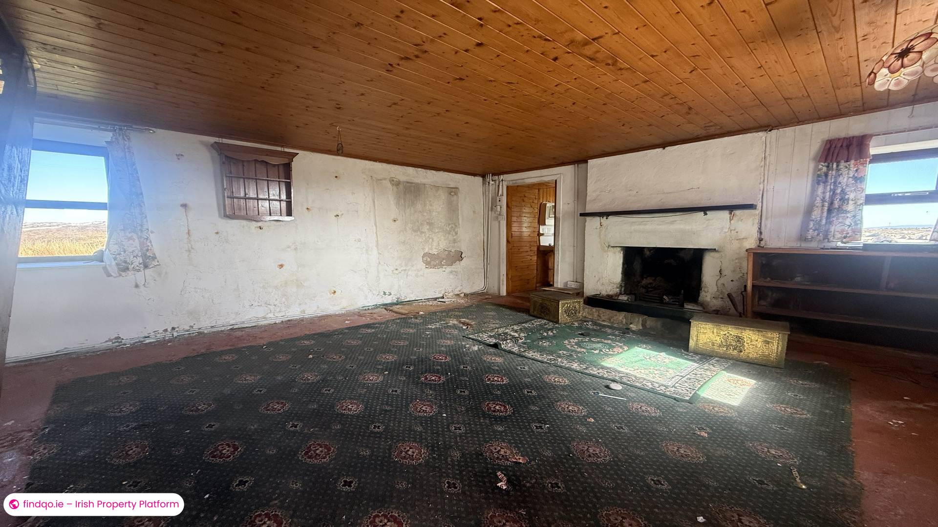 Detached house for Sale in Burtonport, Donegal