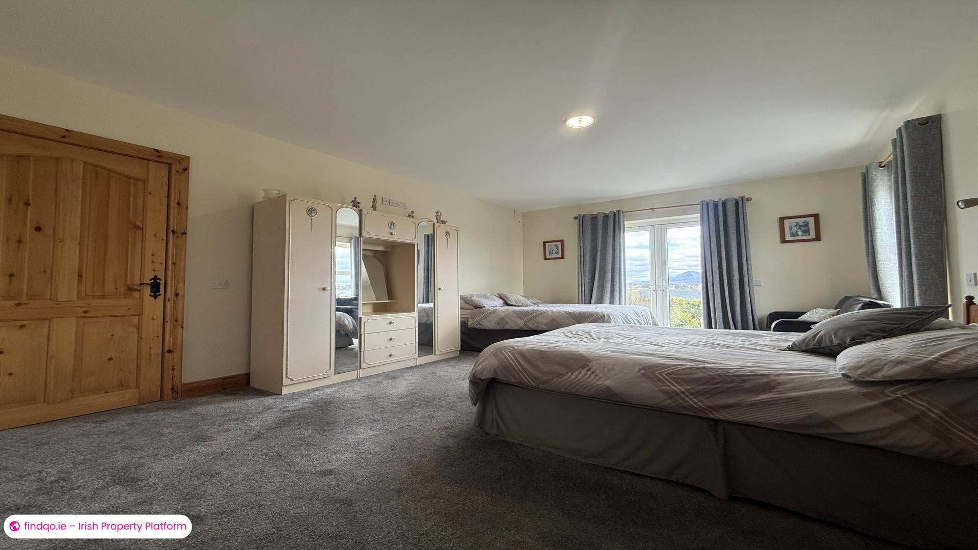 Detached house for Sale in Kincasslagh, Donegal