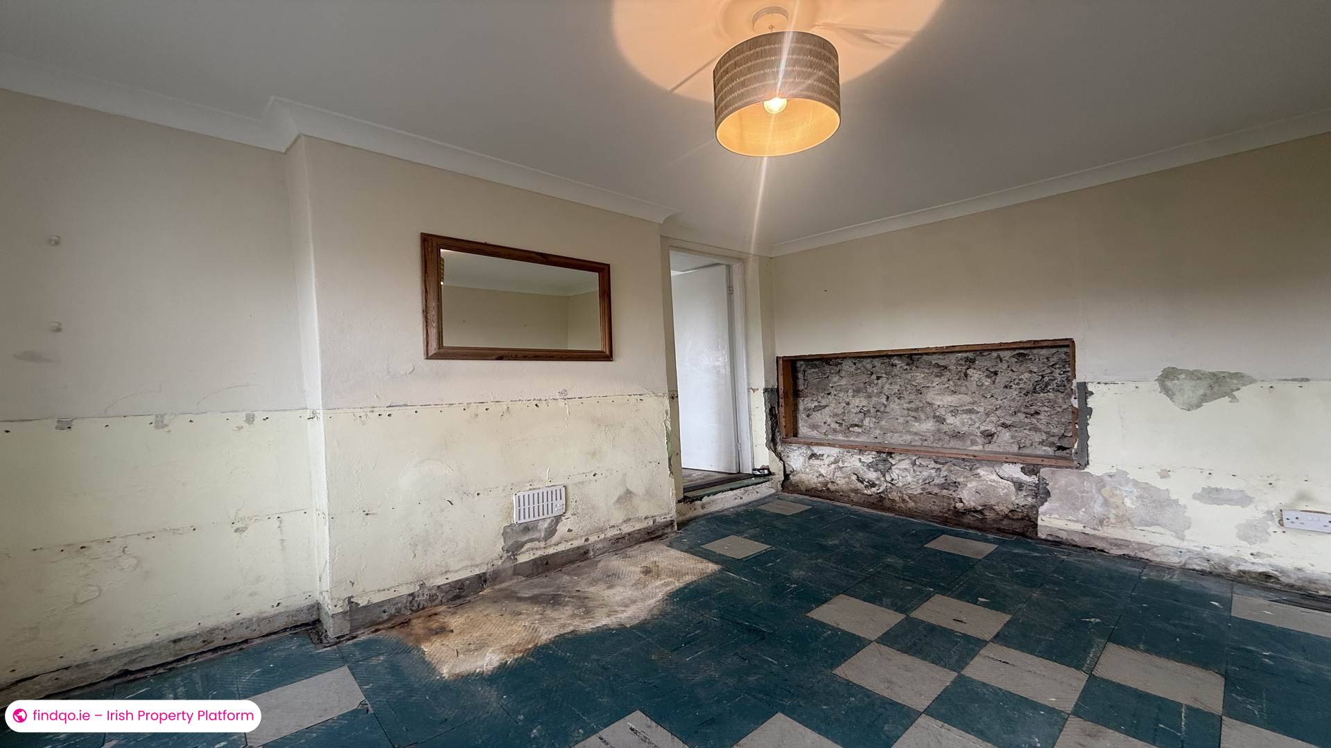 Detached house for Sale in Burtonport, Donegal