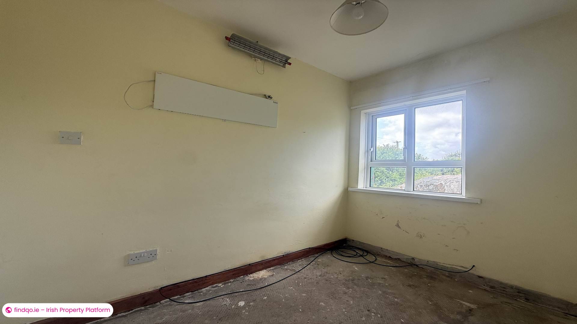 Detached house for Sale in Burtonport, Donegal