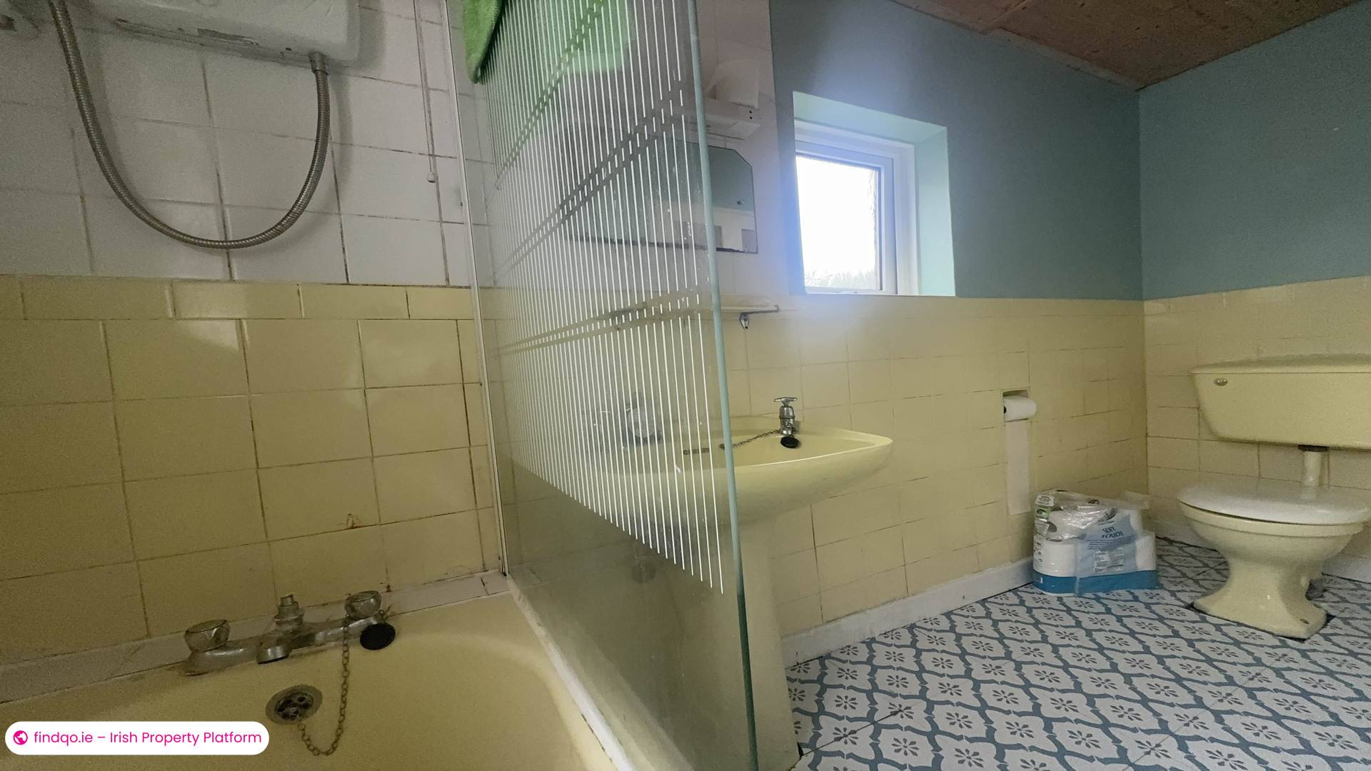 Detached house for Sale in Burtonport, Donegal