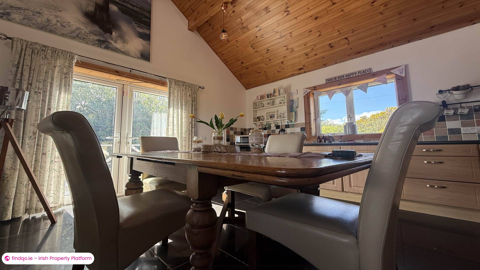 Detached house for Sale in Burtonport, Donegal