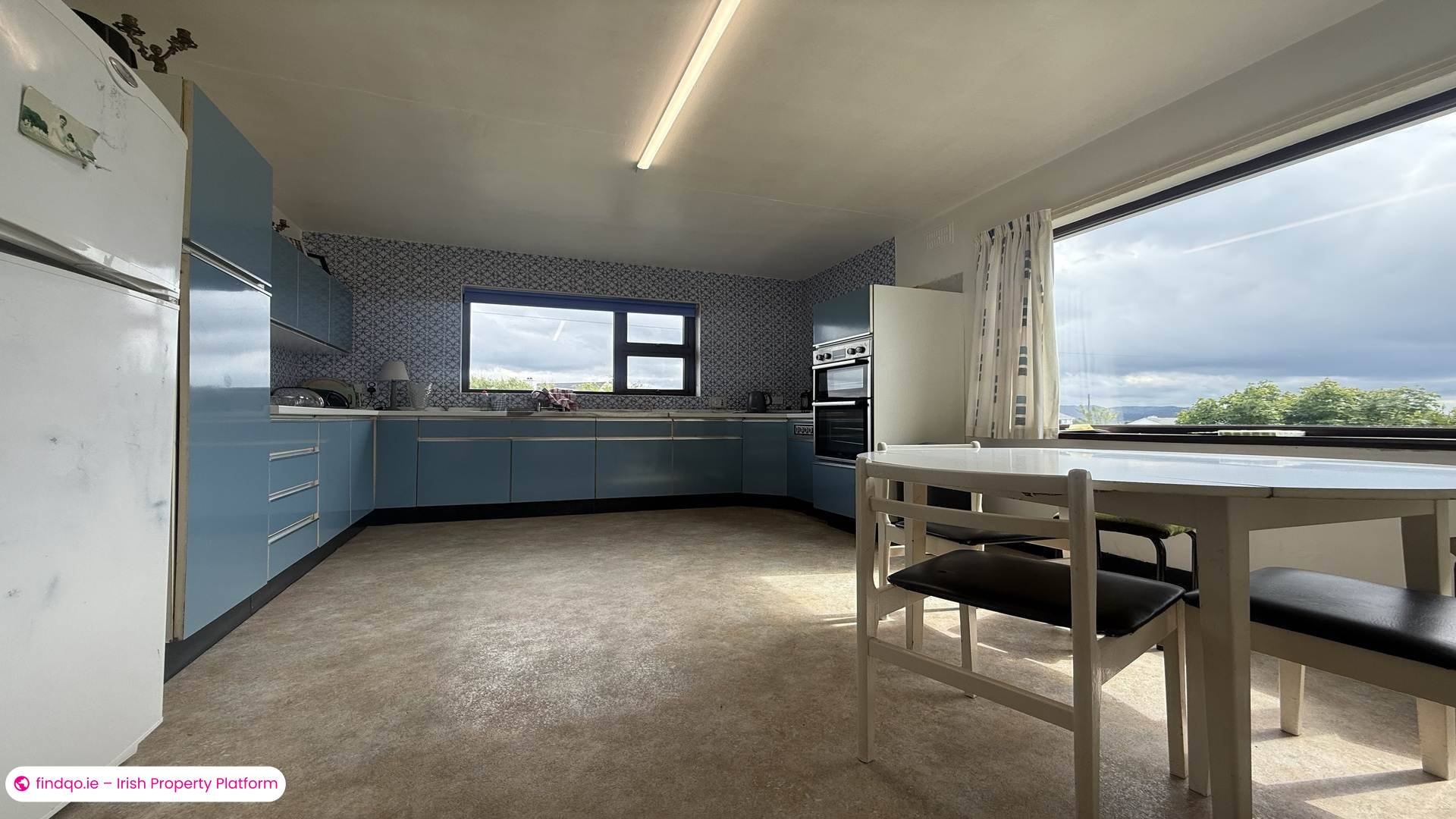 Detached house for Sale in Burtonport, Donegal