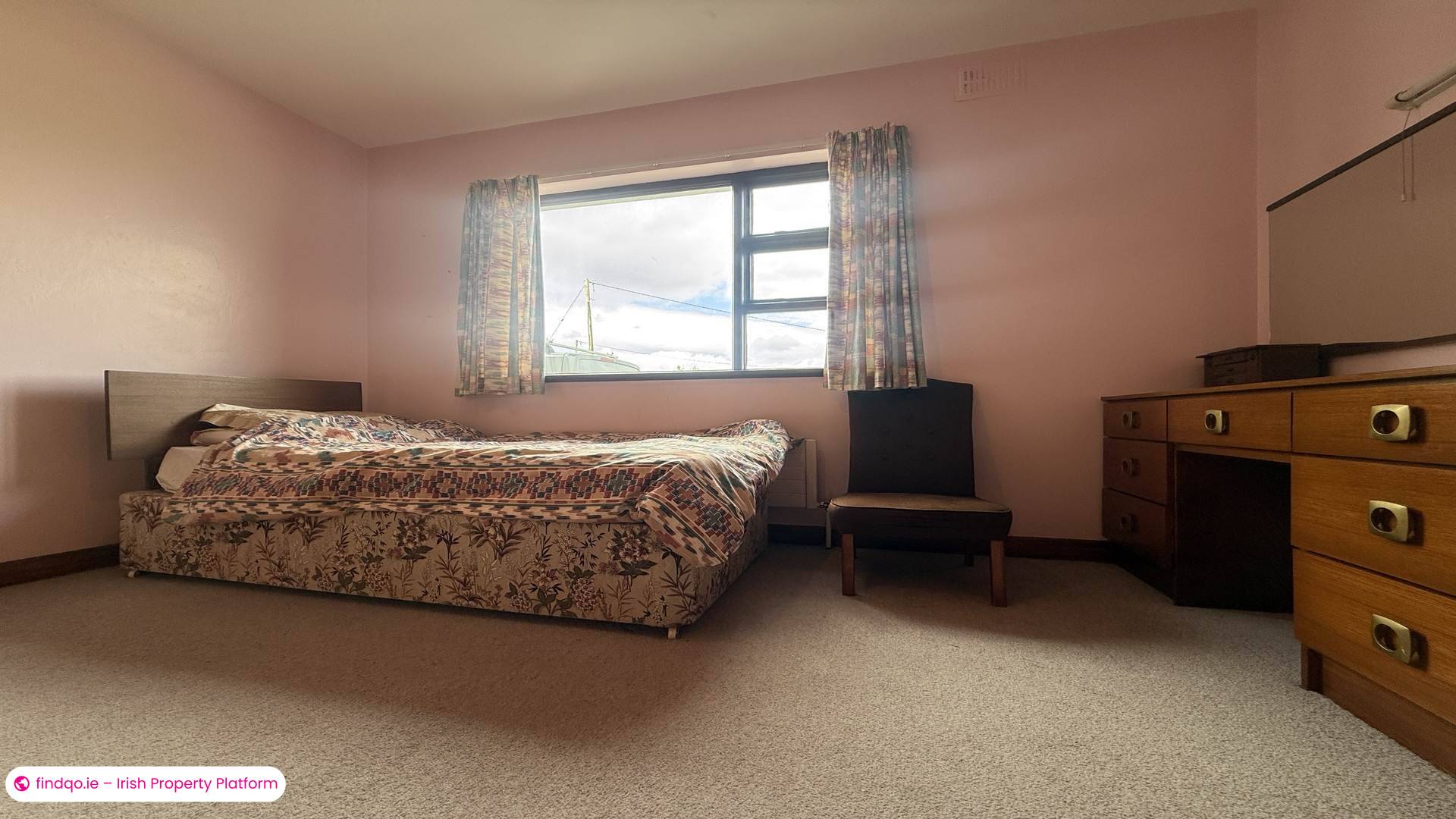 Detached house for Sale in Burtonport, Donegal