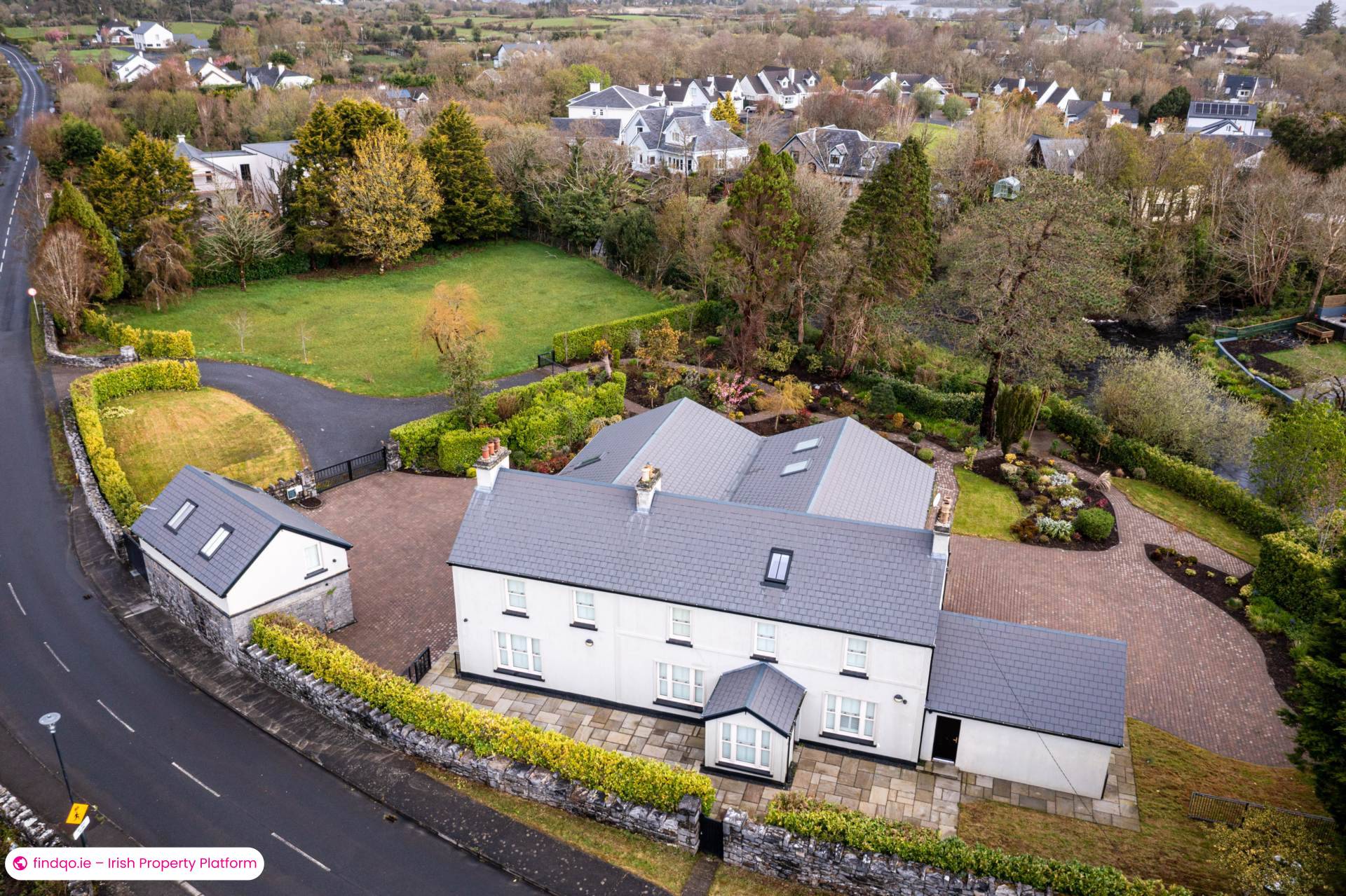 Detached house for Sale in Oughterard, Galway