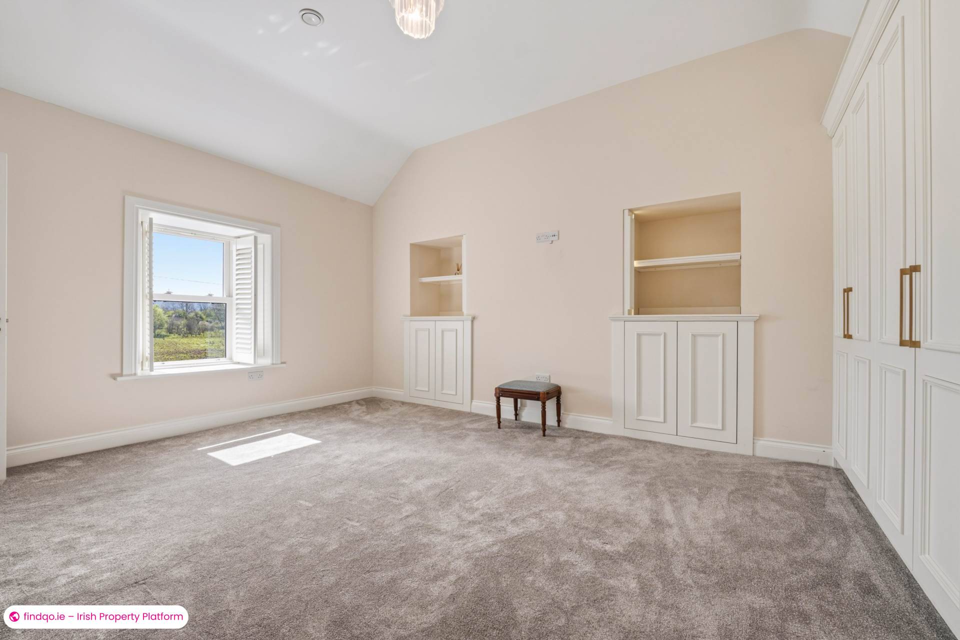 Detached house for Sale in Oughterard, Galway