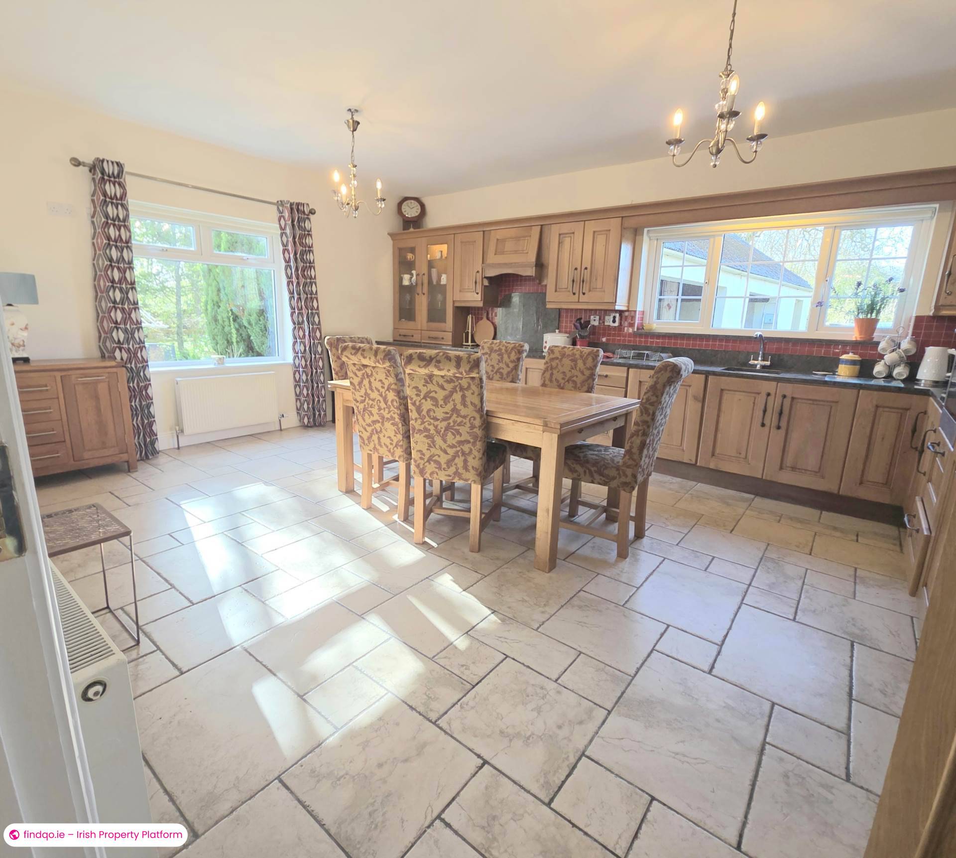 4 Bedroom Detached house for Rent in Turloughmore, Galway