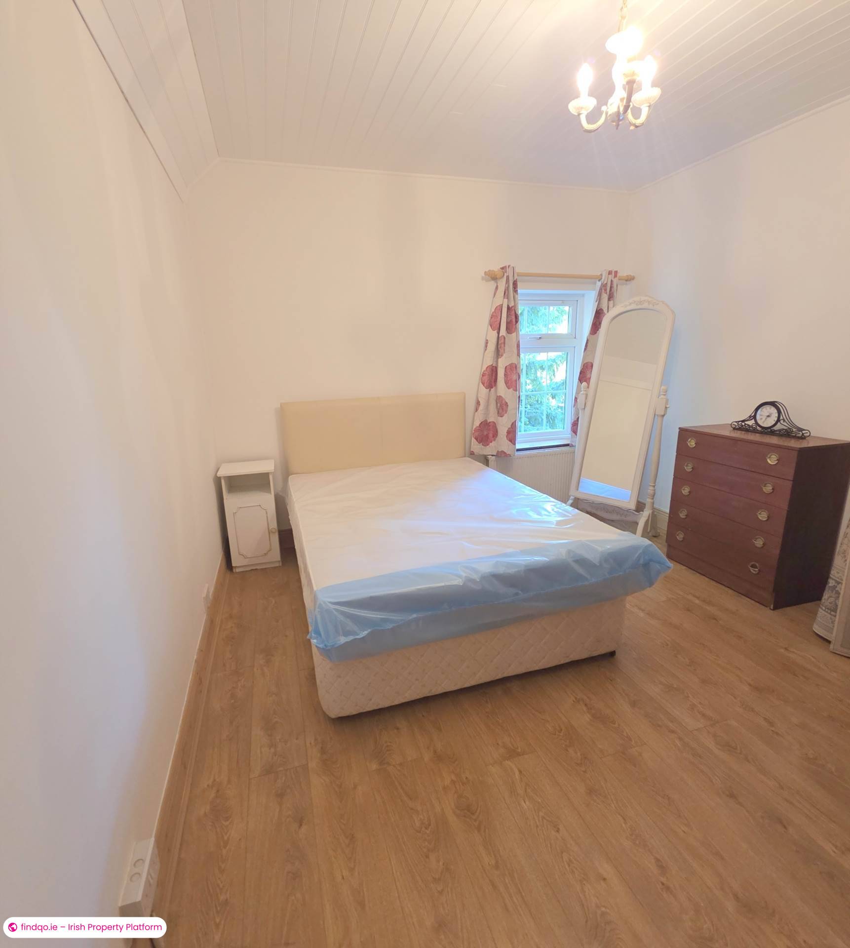 4 Bedroom Detached house for Rent in Turloughmore, Galway