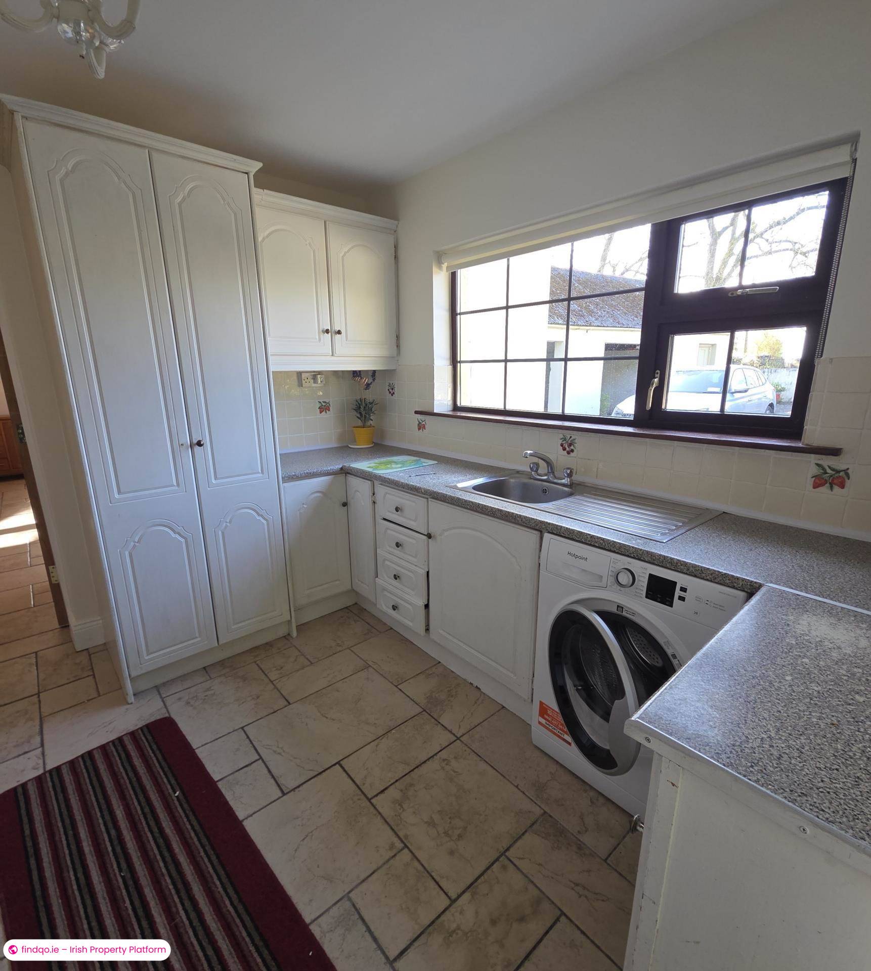 4 Bedroom Detached house for Rent in Turloughmore, Galway