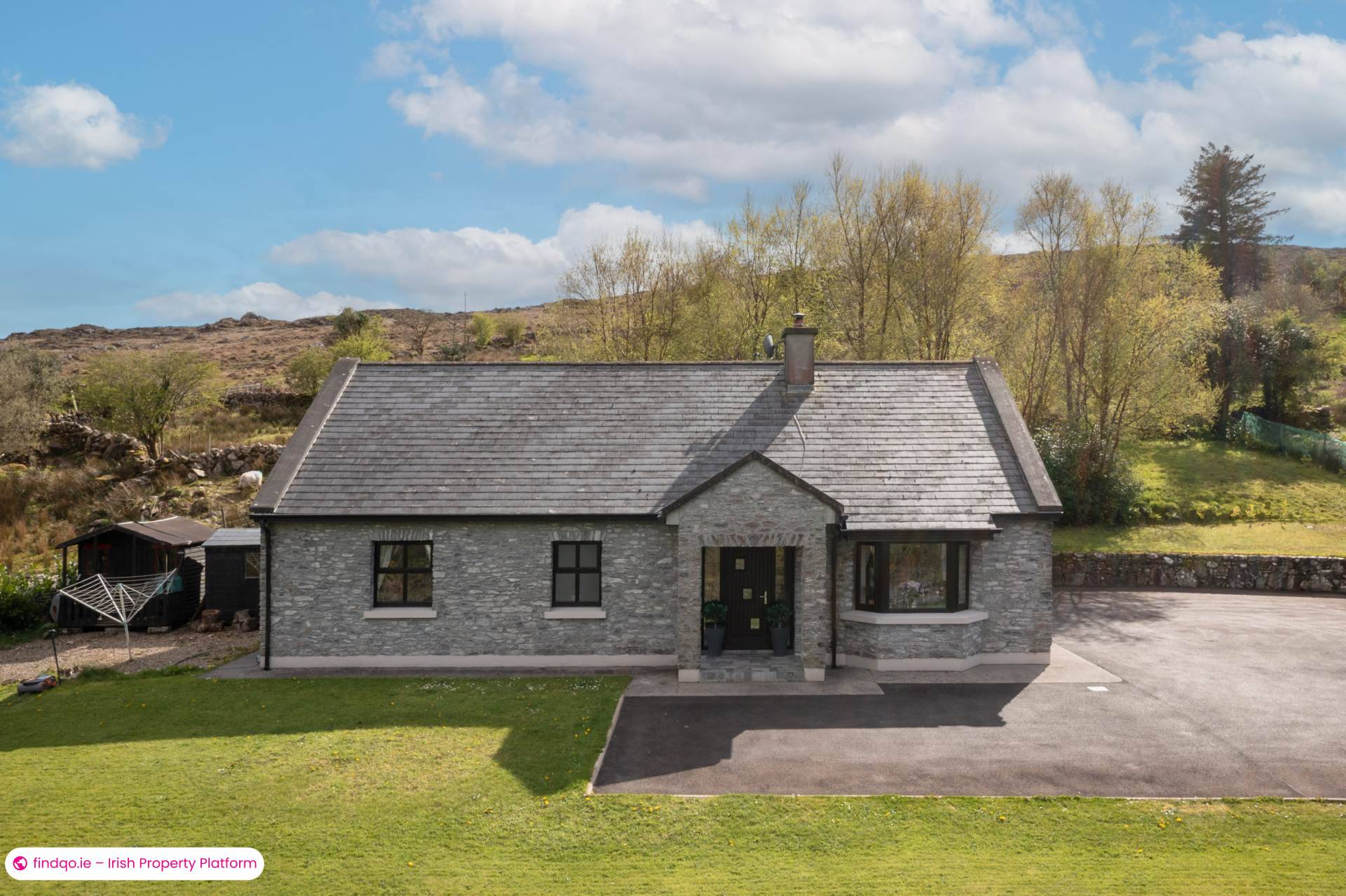 Detached house for Sale in Rosscahill, Galway