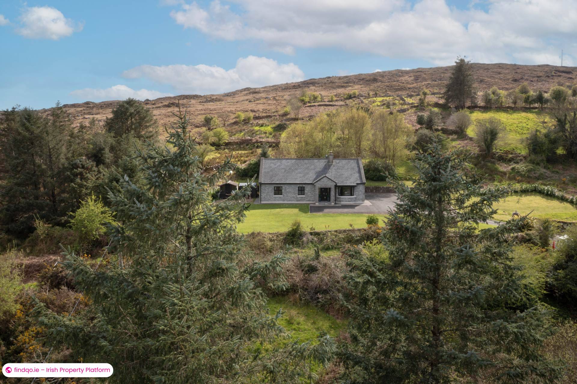 Detached house for Sale in Rosscahill, Galway