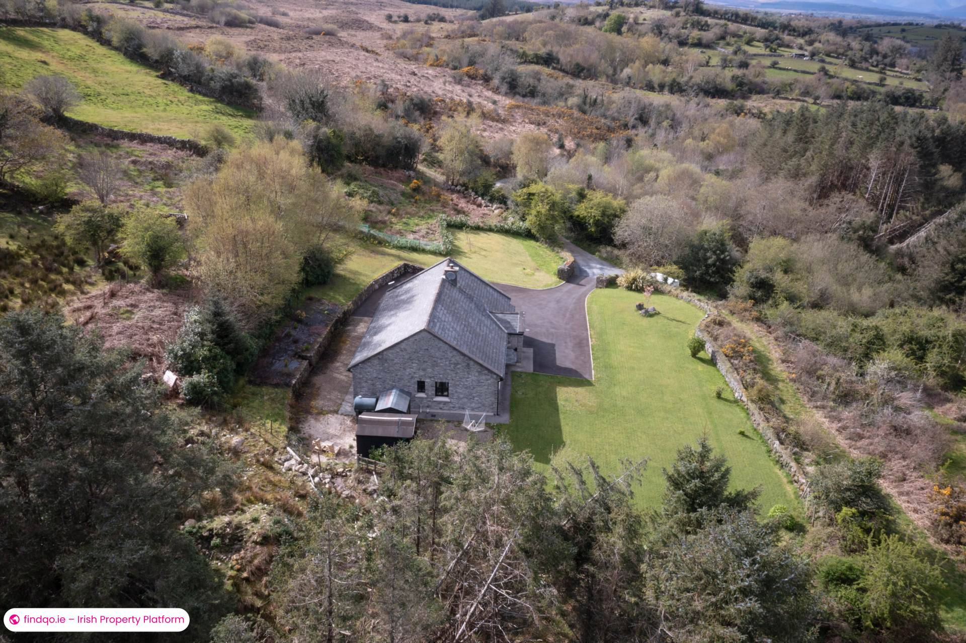 Detached house for Sale in Rosscahill, Galway