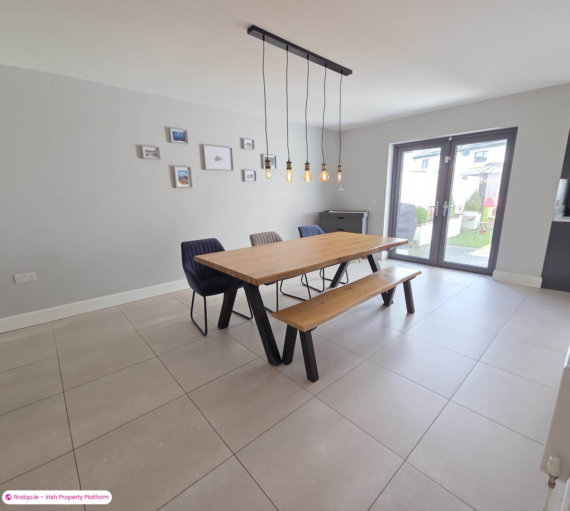 Semi-detached house for Sale in Craughwell, Galway