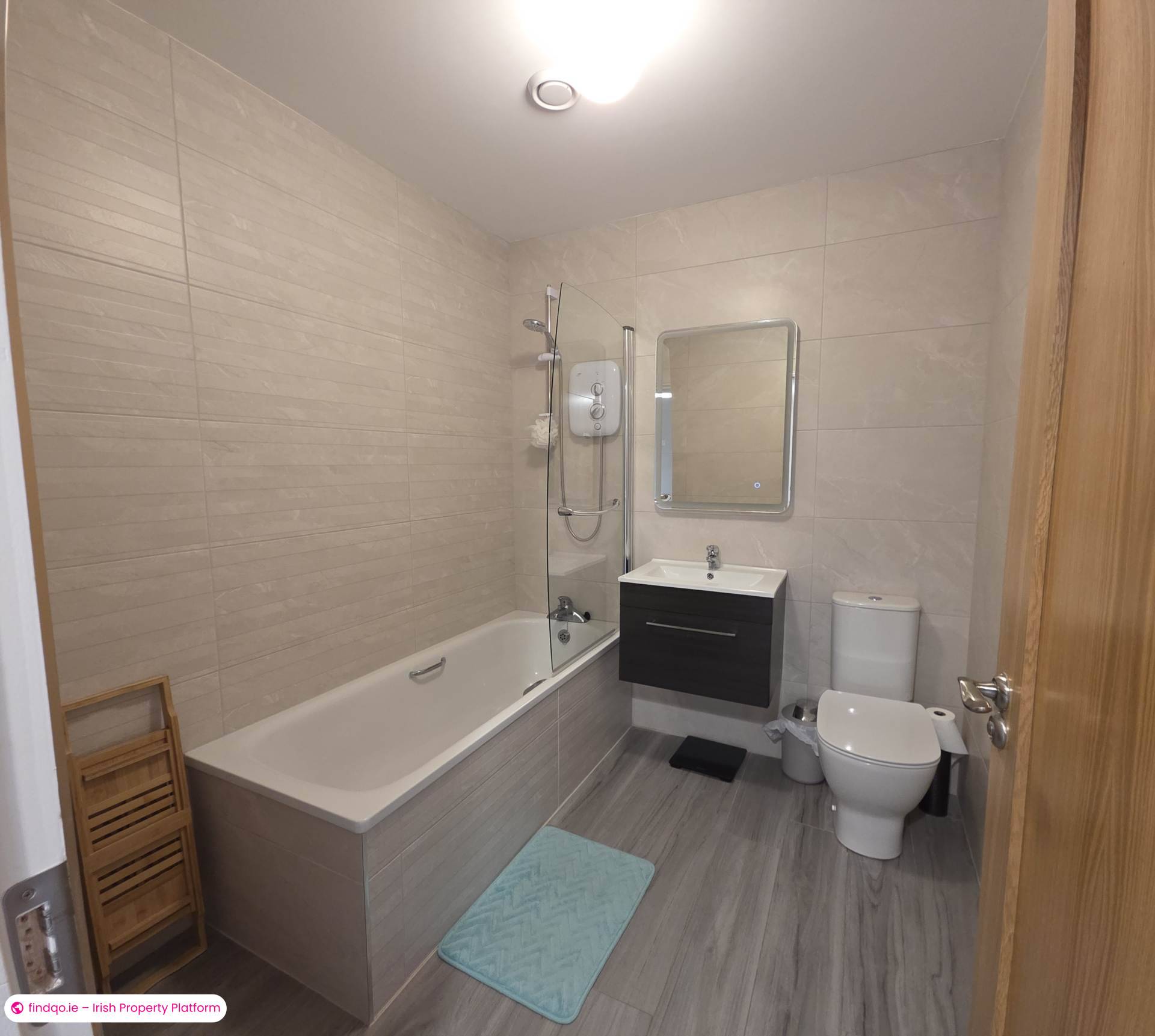 Semi-detached house for Sale in Craughwell, Galway