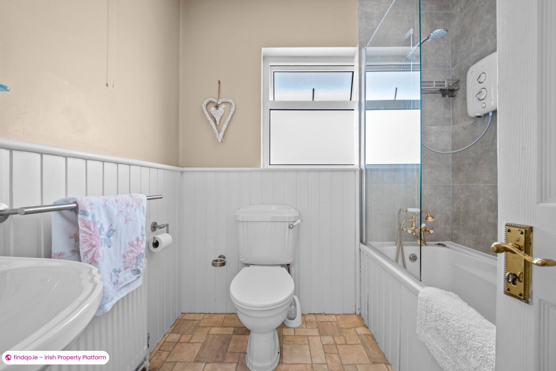 Detached house for Sale in 4 Dun Daingean, Newcastle,  Galway