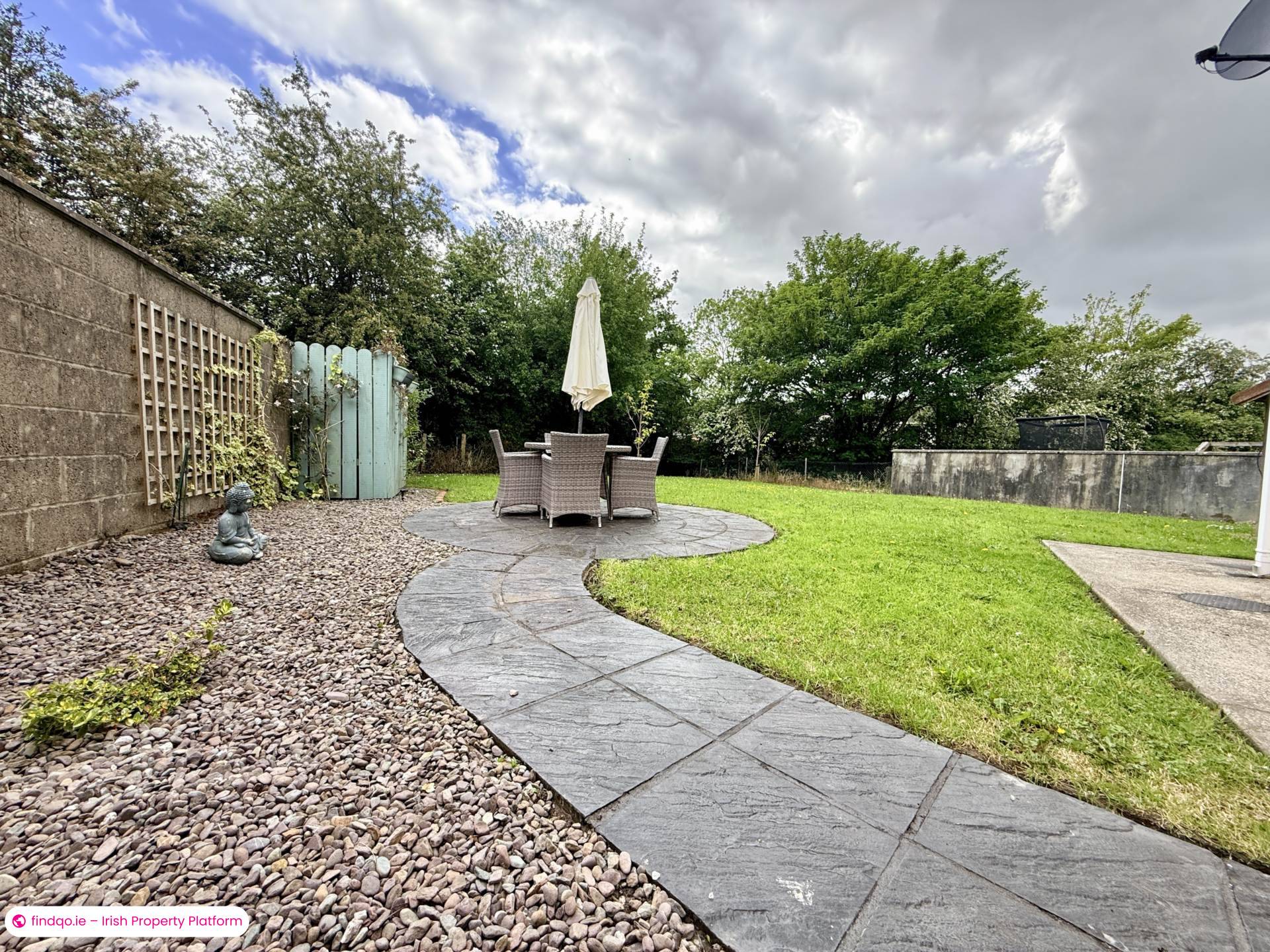 Semi-detached house for Sale in Milltown, Antrim