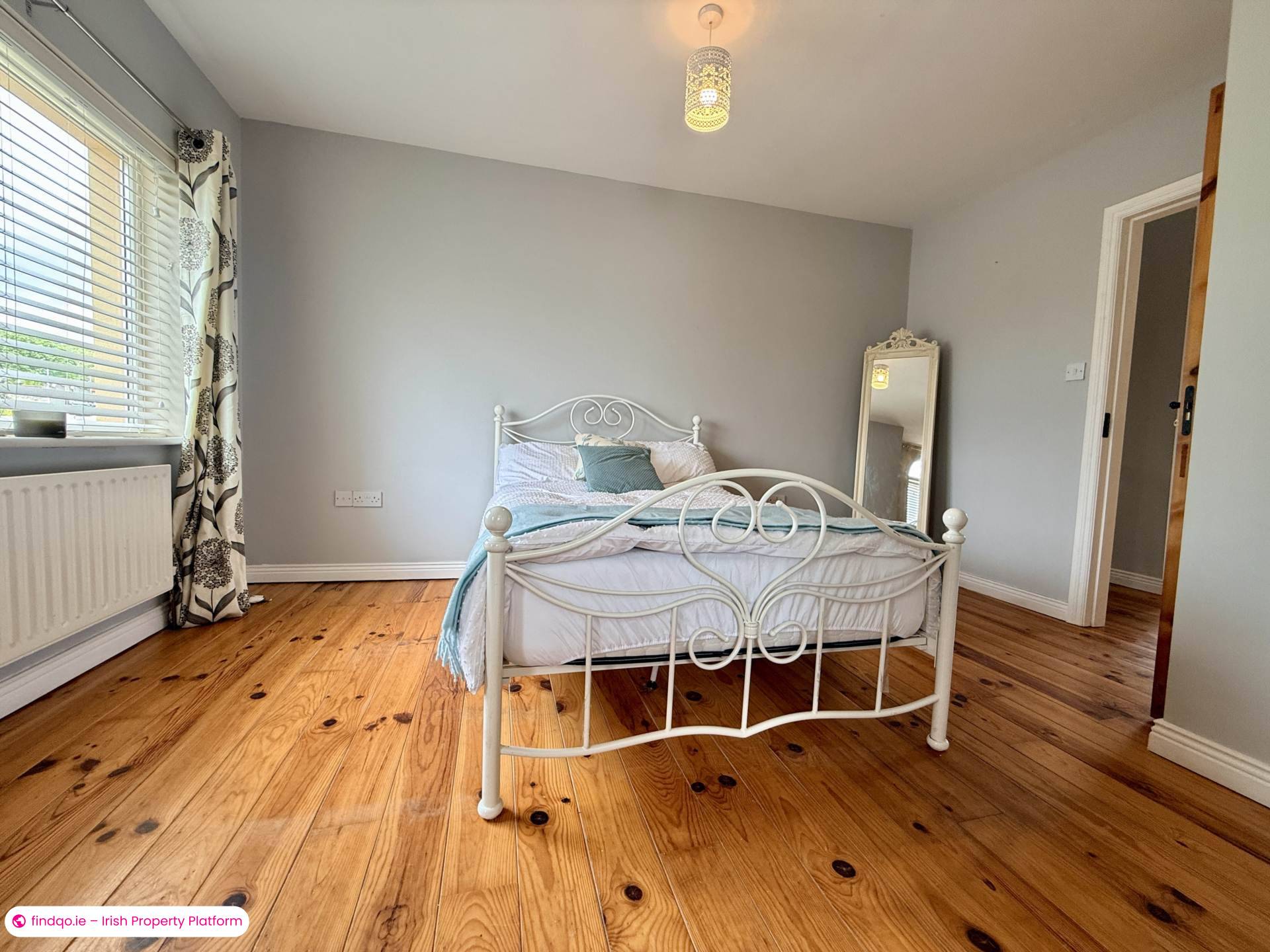 Semi-detached house for Sale in Milltown, Antrim