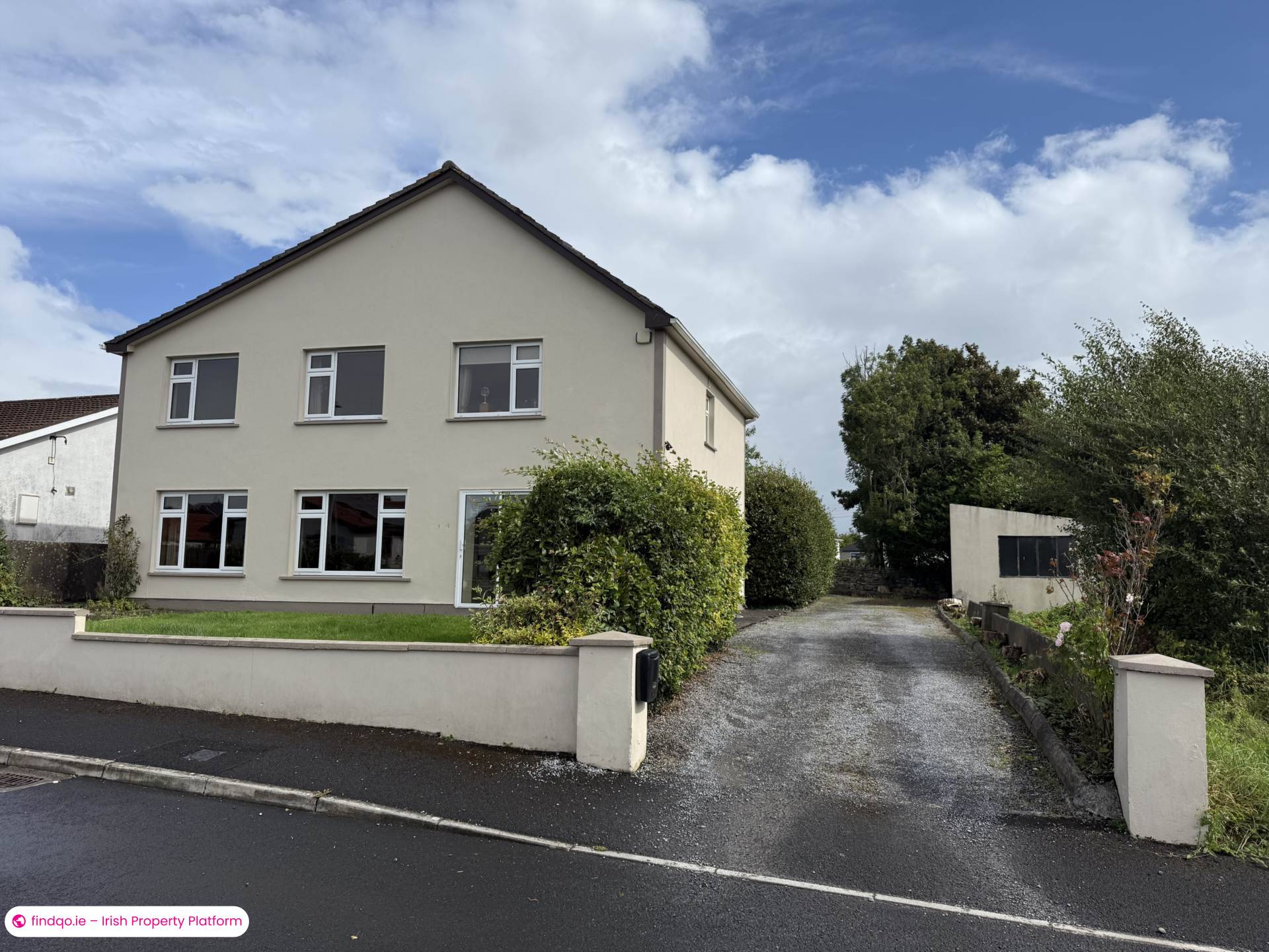 Detached house for Sale in Castlerea, Roscommon