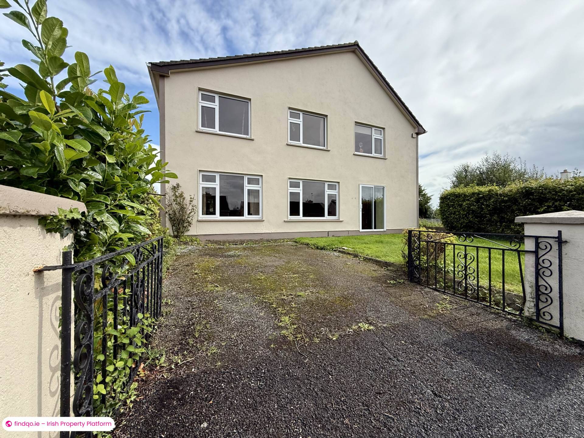 Detached house for Sale in Castlerea, Roscommon