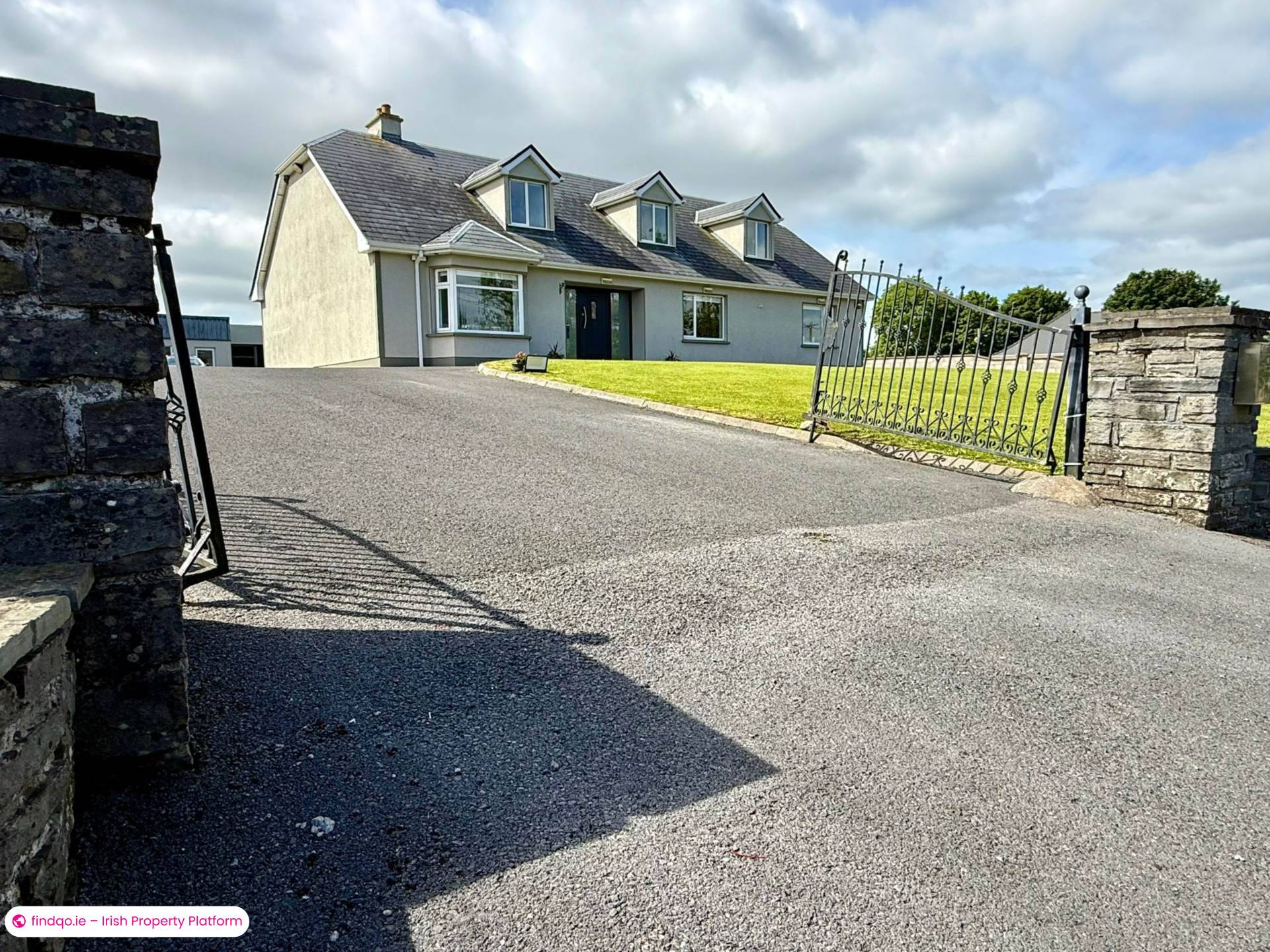 Detached house for Sale in Dunmore, Galway