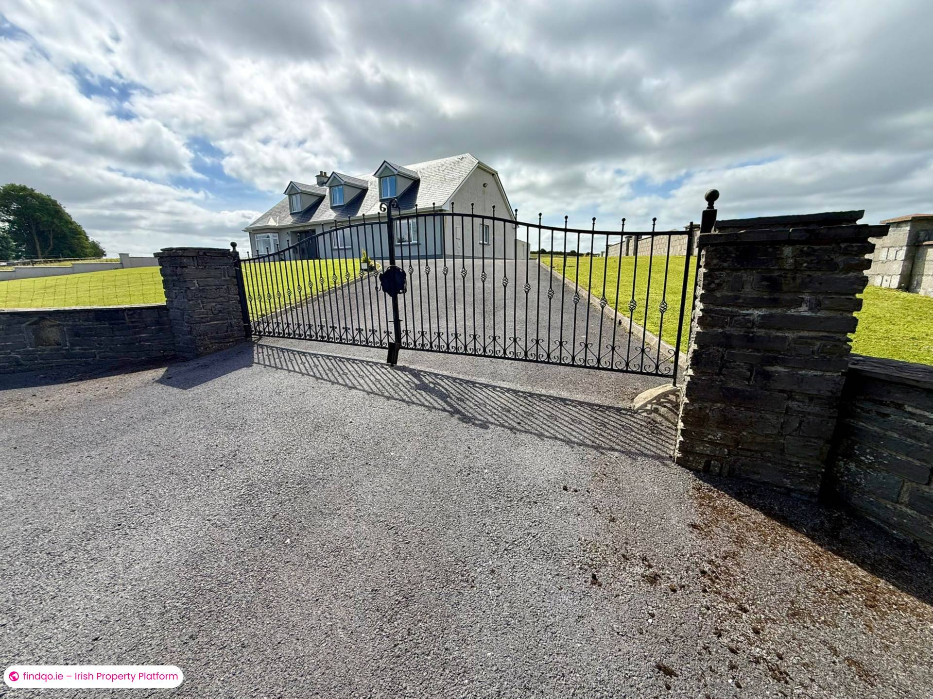 Detached house for Sale in Dunmore, Galway