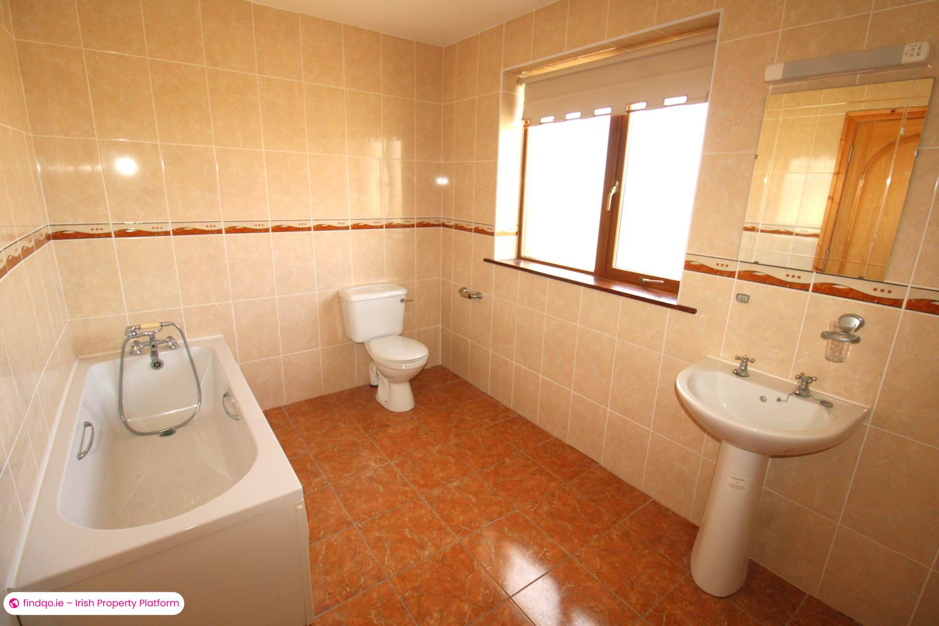 Semi-detached house for Sale in Belmullet, Mayo