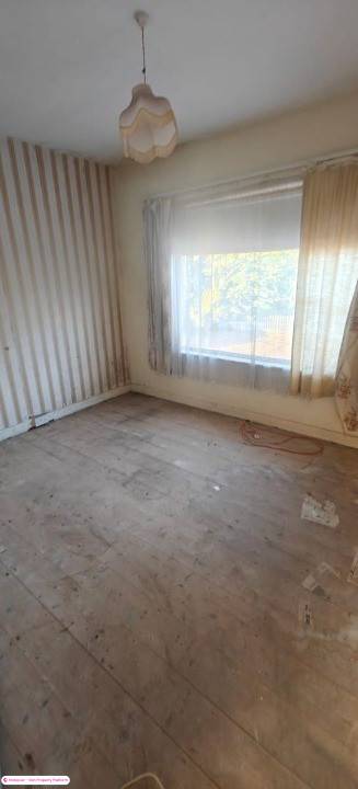 Bungalow for Sale in Ballinvrinsig, Cork
