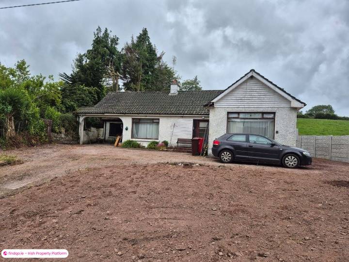 Bungalow for Sale in Ballinvrinsig, Cork
