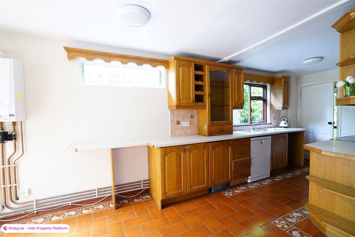 Detached house for Sale in Waterford City Centre, Waterford