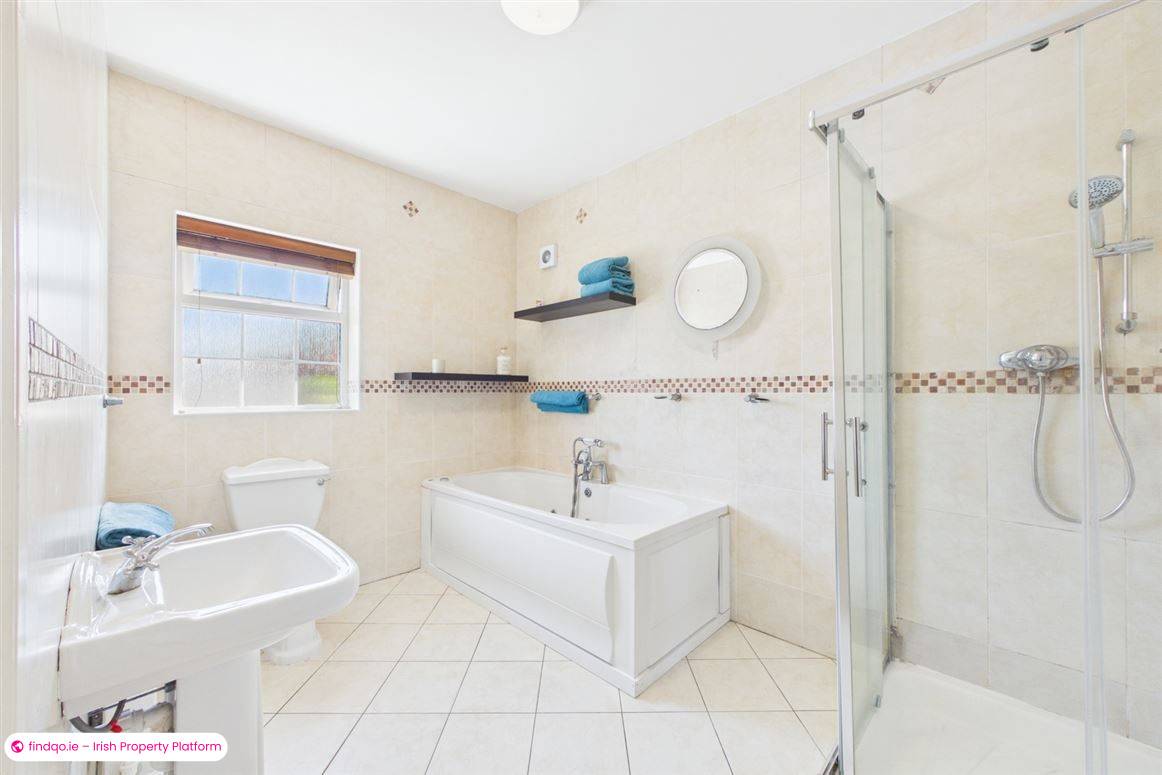 Detached house for Sale in Grantstown, Waterford