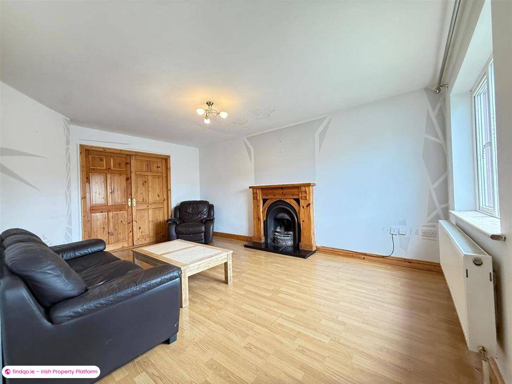 Semi-detached house for Sale in Ballaghaderreen, Roscommon