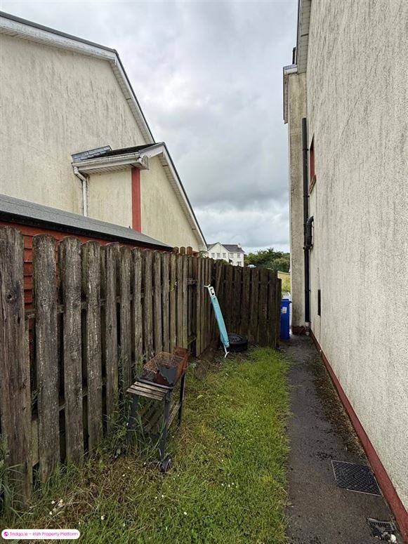 Semi-detached house for Sale in Ballaghaderreen, Roscommon