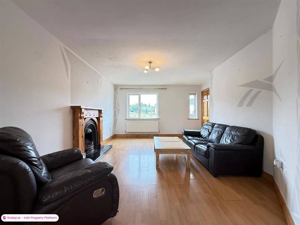 Semi-detached house for Sale in Ballaghaderreen, Roscommon