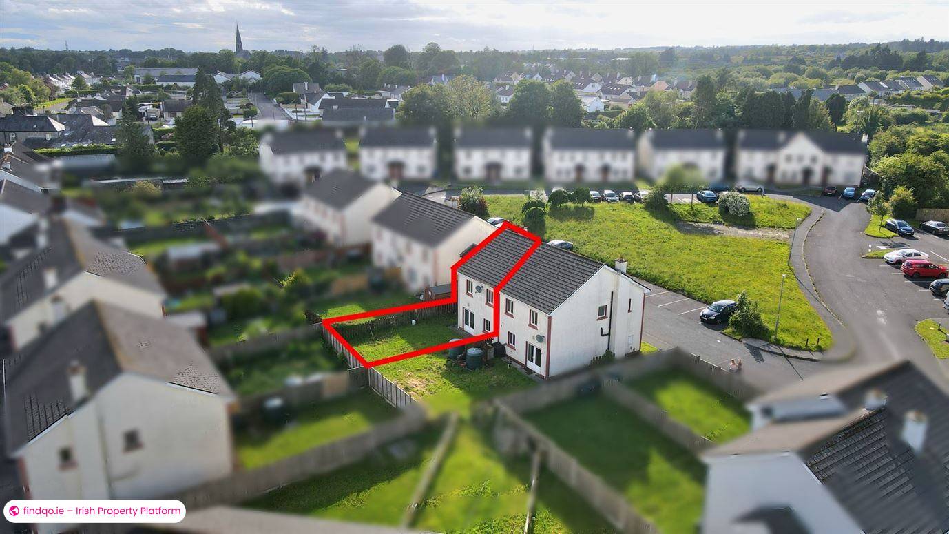 Semi-detached house for Sale in Ballaghaderreen, Roscommon