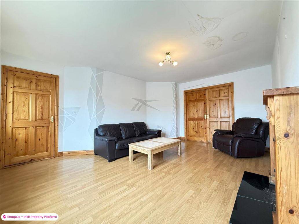 Semi-detached house for Sale in Ballaghaderreen, Roscommon
