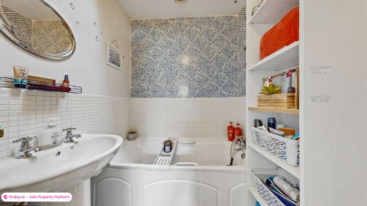 Semi-detached house for Sale in Kells, Meath