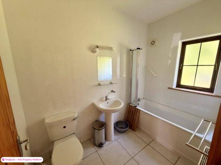 Bungalow for Sale in Keshcarrigan, Leitrim
