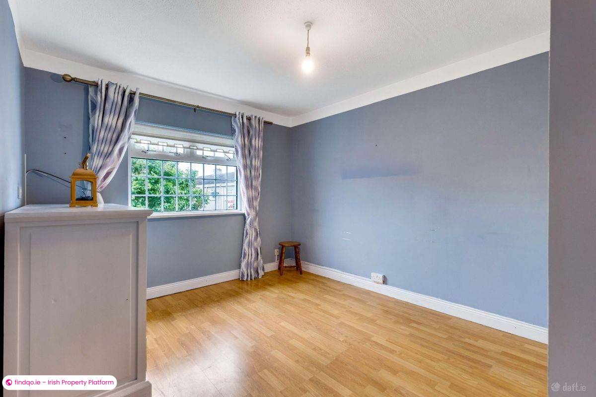 End of terrace house for Sale in Blackrock, Louth