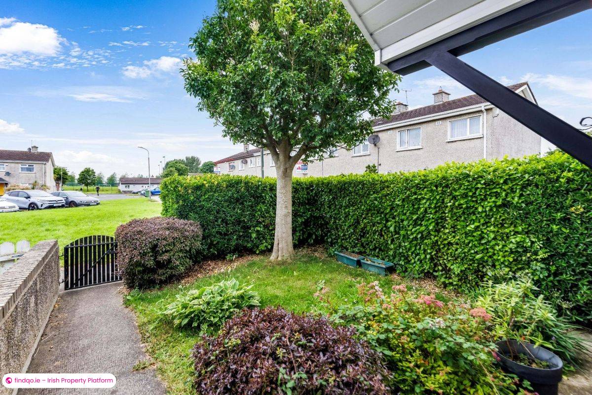 End of terrace house for Sale in Blackrock, Louth