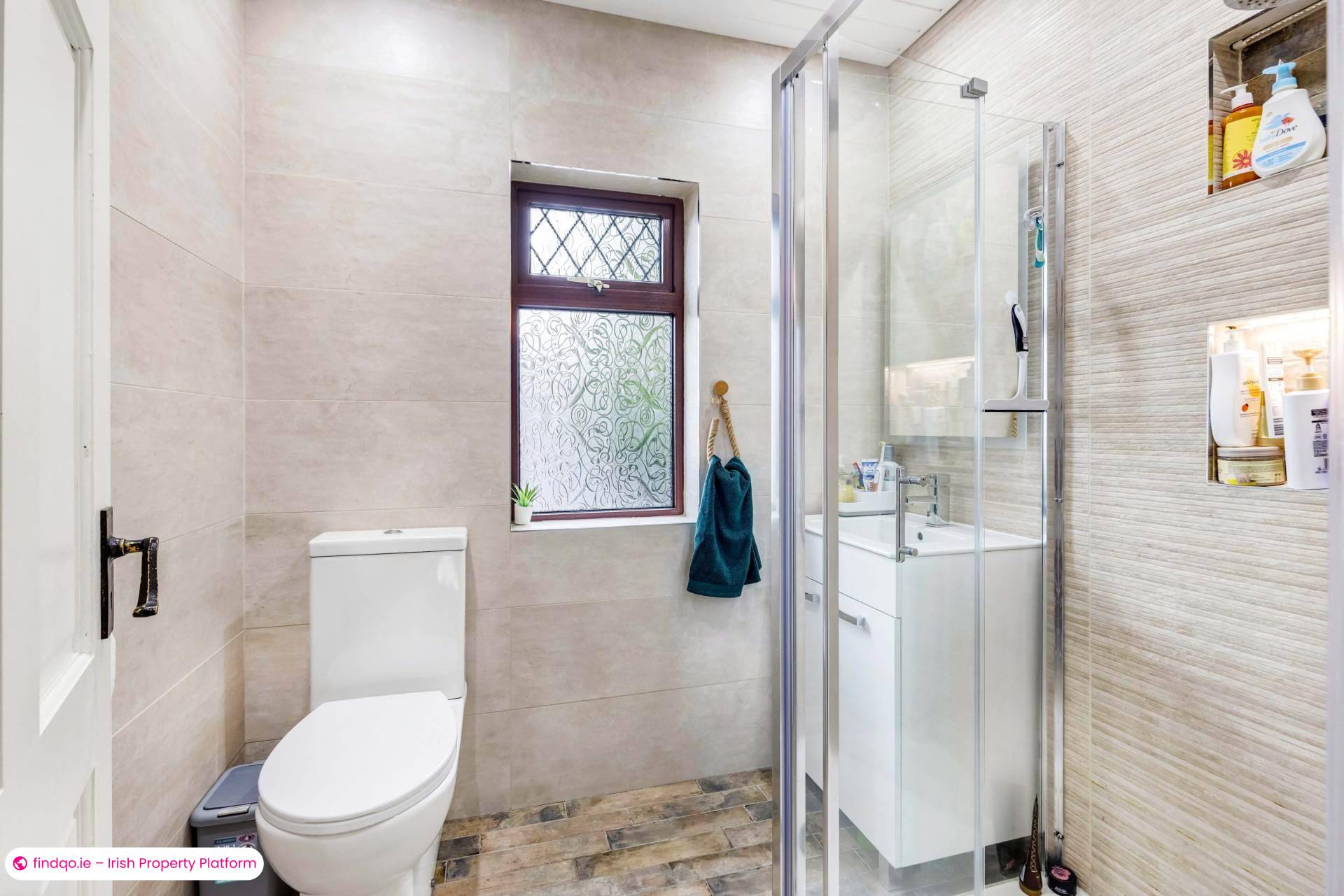 End of terrace house for Sale in Blackrock, Louth