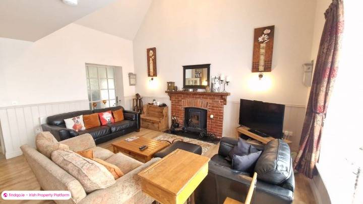 Detached house for Sale in Castlerea, Roscommon