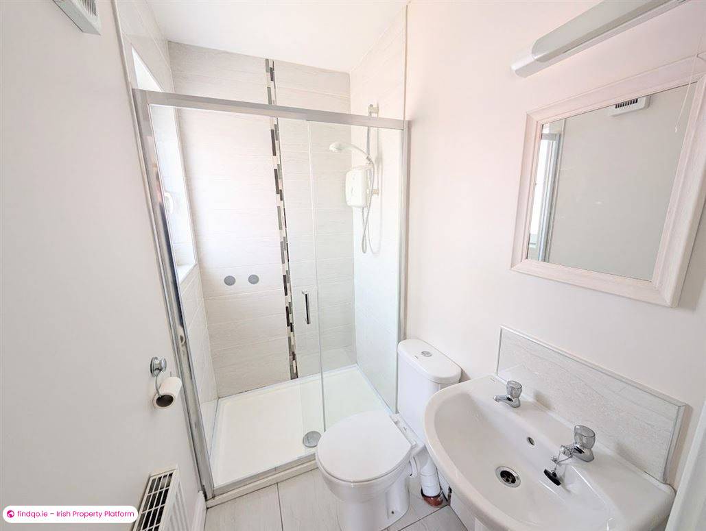 Semi-detached house for Sale in Nenagh, Tipperary