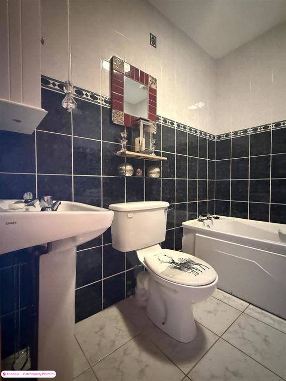 Semi-detached house for Sale in Castlerea, Roscommon