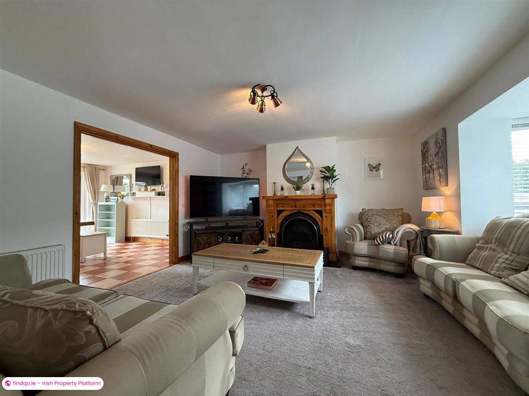 Semi-detached house for Sale in Castlerea, Roscommon