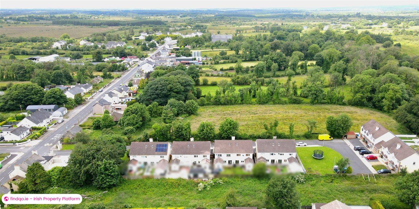 Semi-detached house for Sale in Castlerea, Roscommon