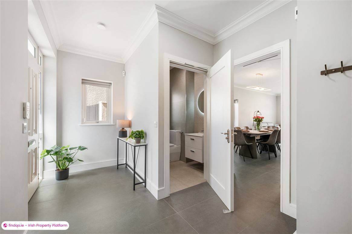 Detached house for Sale in Carrigaline, Cork
