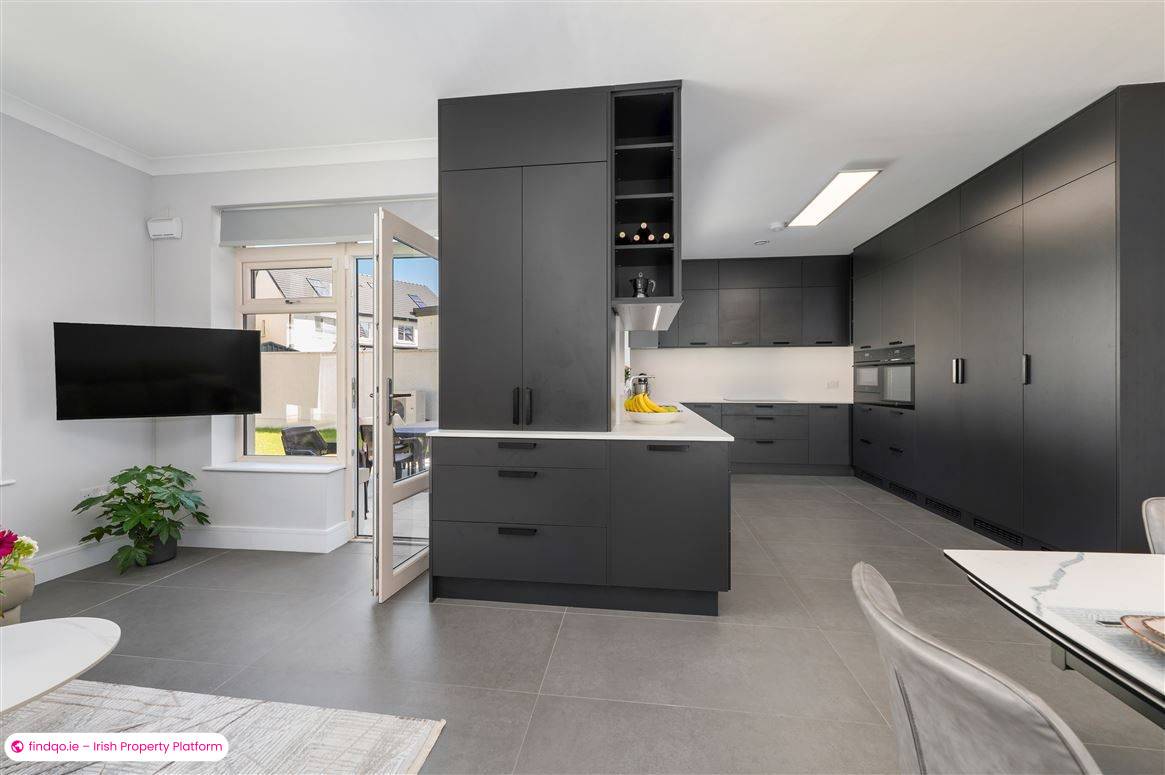 Detached house for Sale in Carrigaline, Cork